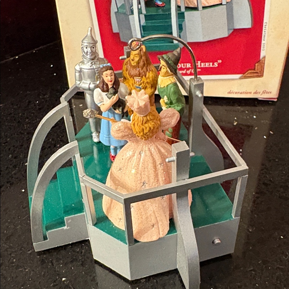 Wizard of Oz Click Your Heels Hallmark Christmas Ornament with Sound - Picture 5 of 12